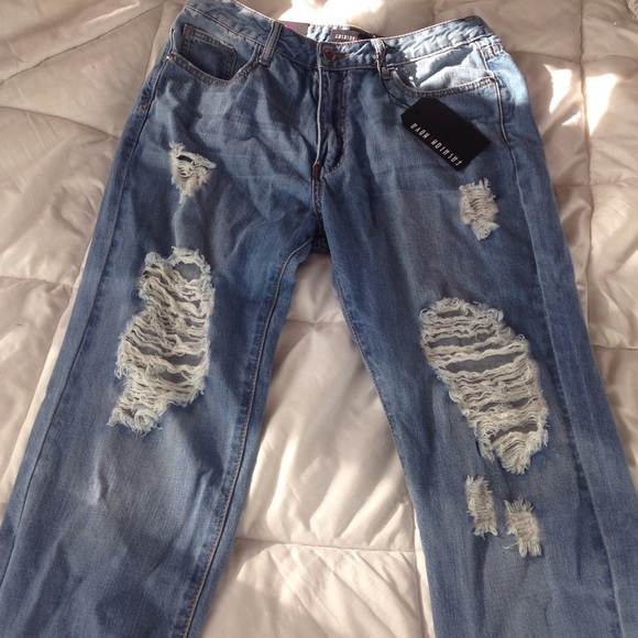 Ripped denim boyfriend jeans SOLD - Picture 1 of 4