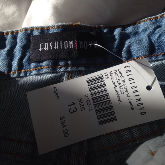 Ripped denim boyfriend jeans SOLD - Picture 3 of 4