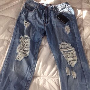 Ripped denim boyfriend jeans SOLD