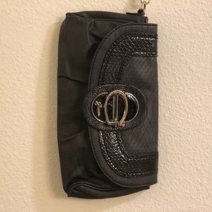 GUESS Clutch