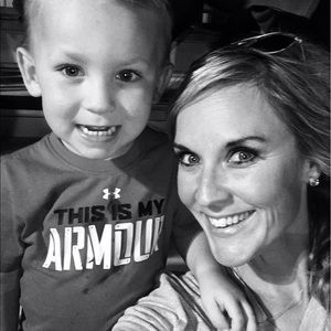 Meet your Posher, Candas