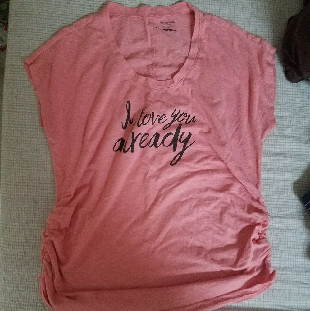Maternity tshirt