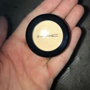 MAC studio finish concealer