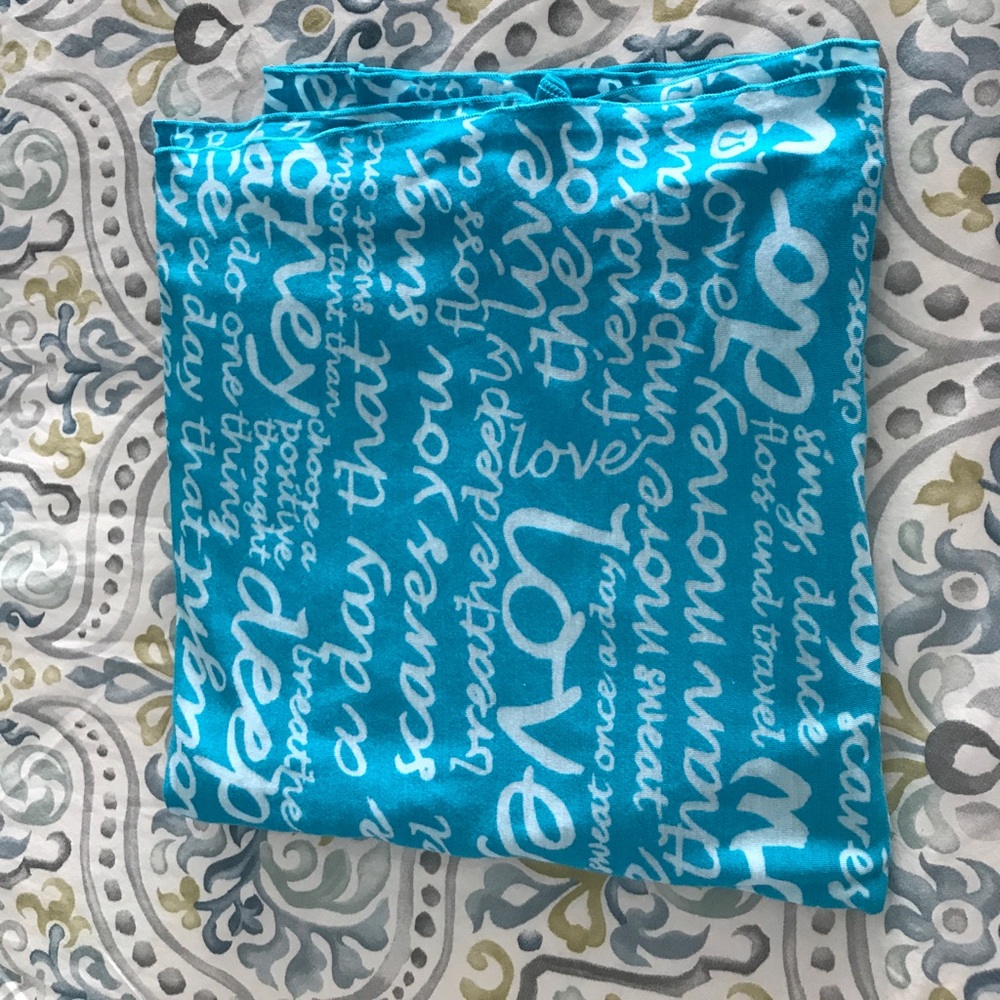 LuLu Lemon mantra wrap