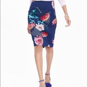 Banana Republic Gerber Daisy Pencil Skirt