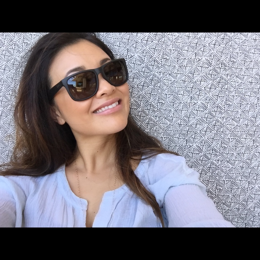 Meet your Posher, Nina