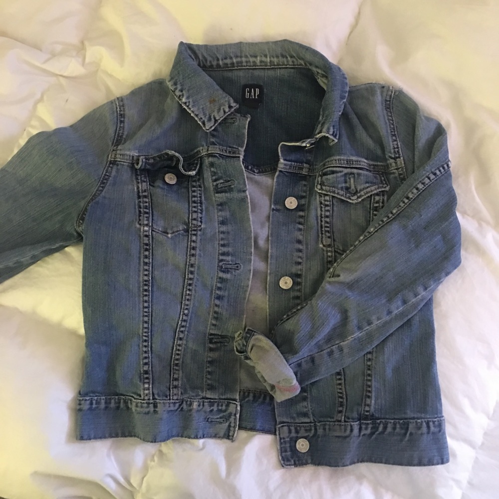 🌟 Vintage Distressed Gap Jean Jacket 🌟