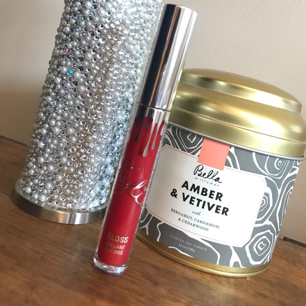Kylie Naughty lipgloss