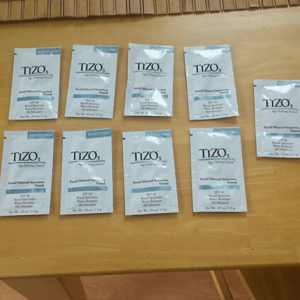 TIZO3 Facial Mineral Sunscreen  (8 ct. Samples)