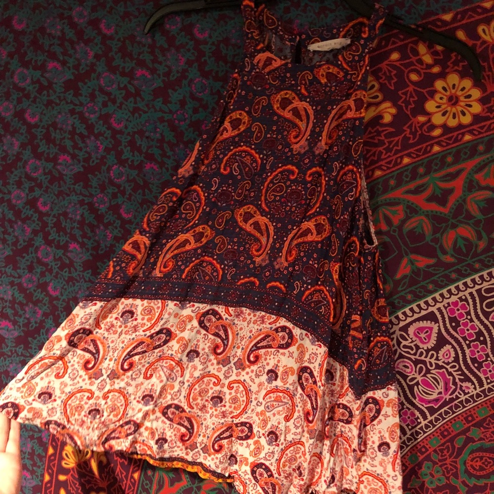 CUTE FLOWY PAISLEY TANK
