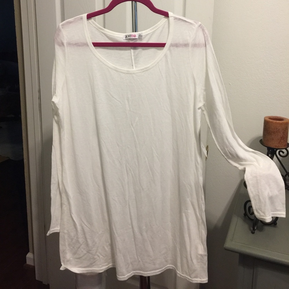JustFab NWT White Long Sleeve T Shirt Tunic