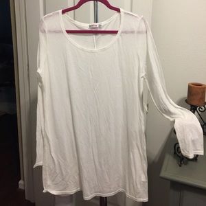 JustFab NWT White Long Sleeve T Shirt Tunic