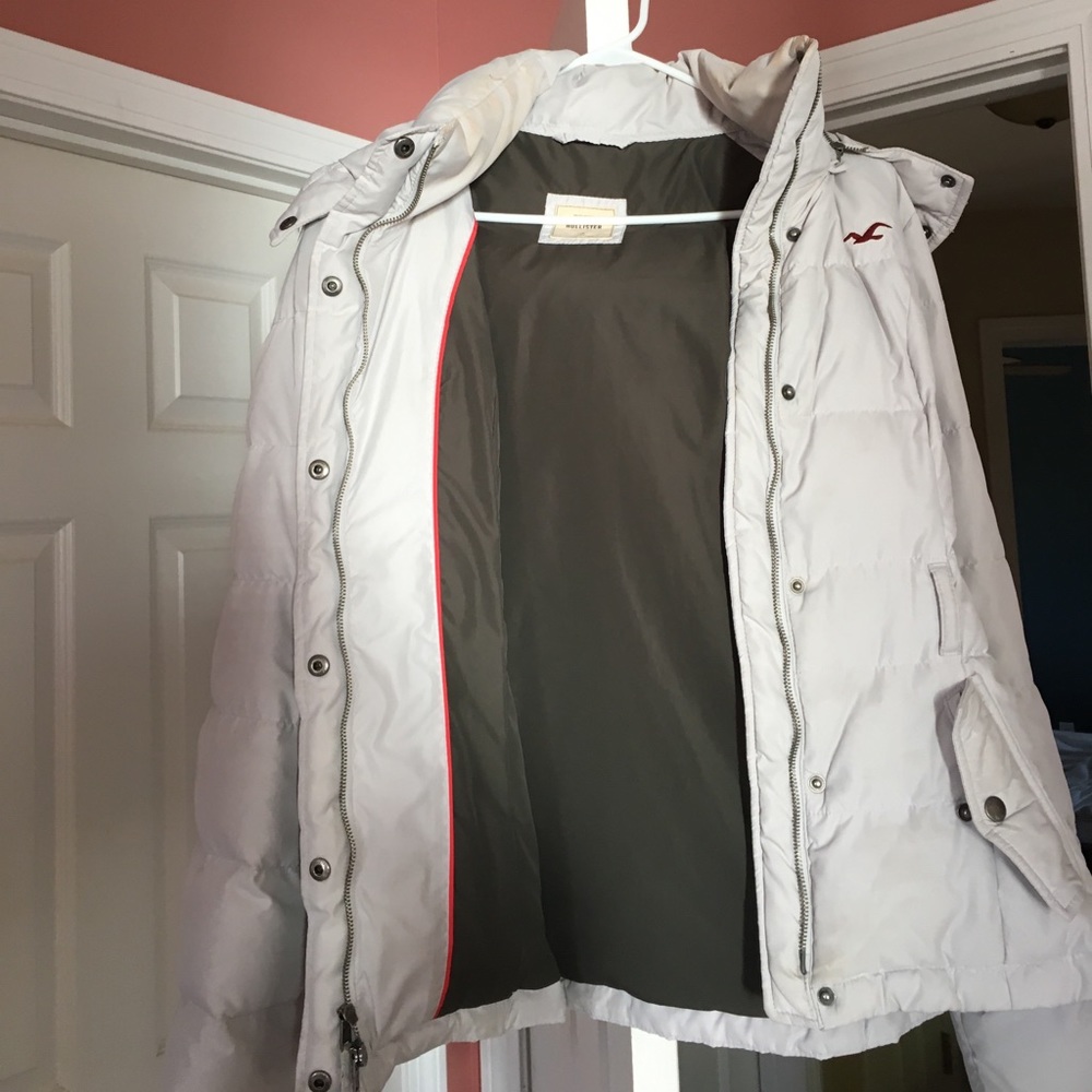 Hollister coat size medium
