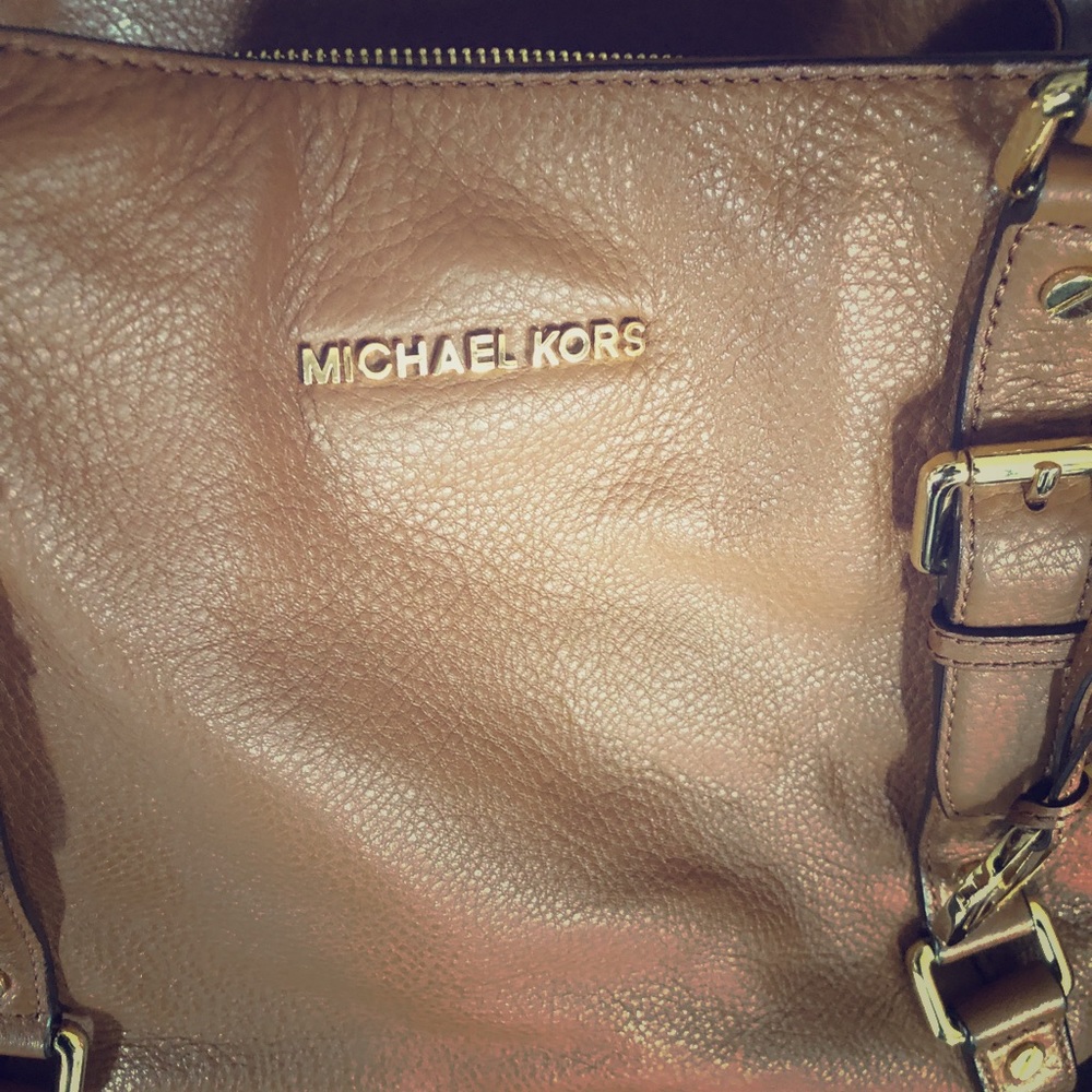 Michael Kors Leather purse