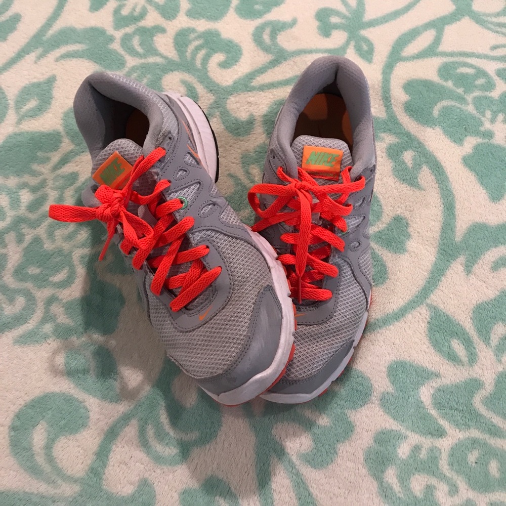 Nike revolution 2 ladies size 10
