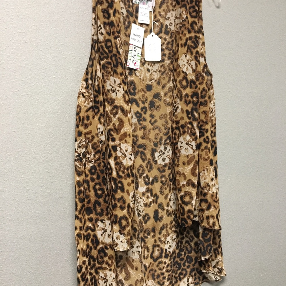 Lady Noiz vest like animal print