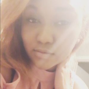 Meet your Posher, Deondra