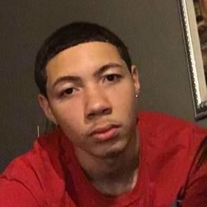 Meet your Posher, Carlos