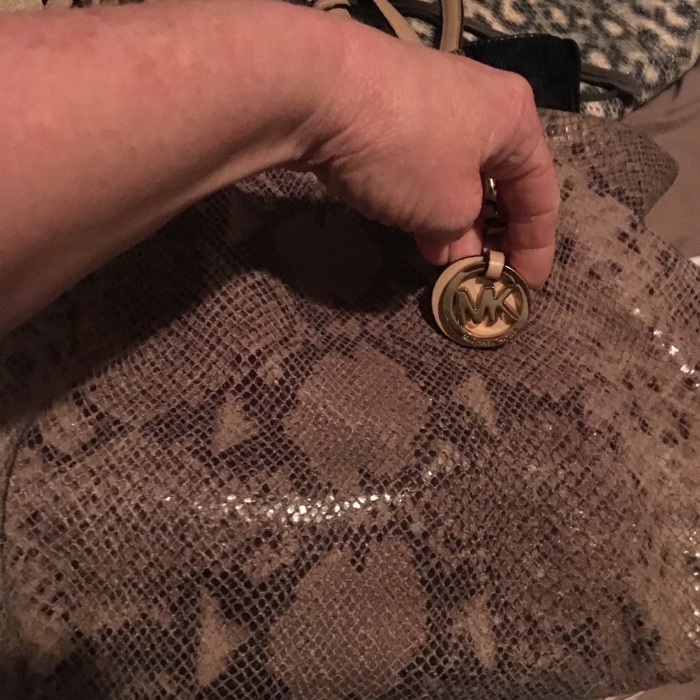 Michael KORS animal print purse