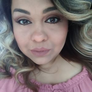 Meet your Posher, Eloisa