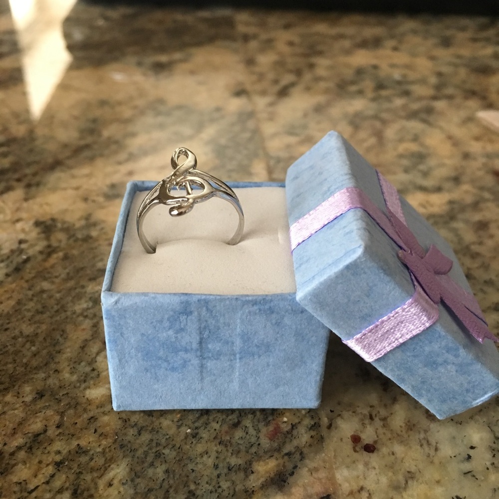 SILVER TREBLE CLEF RING - Picture 3 of 5