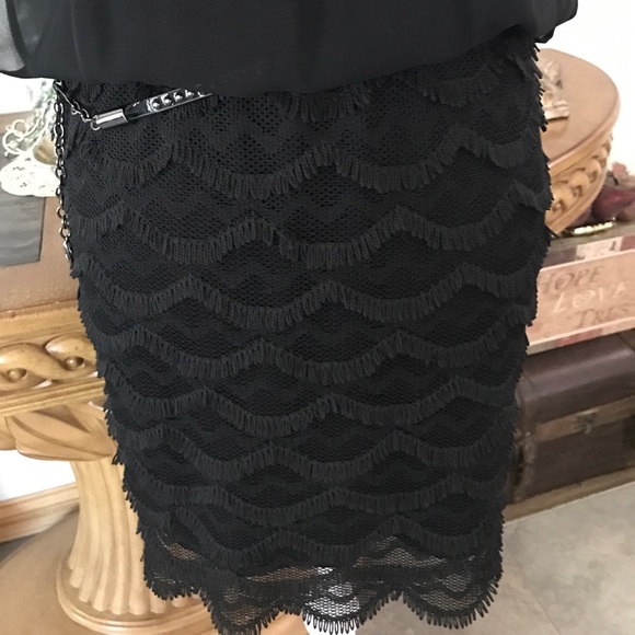 NEW GUESS DRESS - Picture 3 of 8