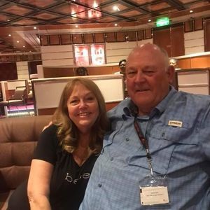 Meet your Posher, Debi