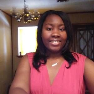 Meet your Posher, Elise