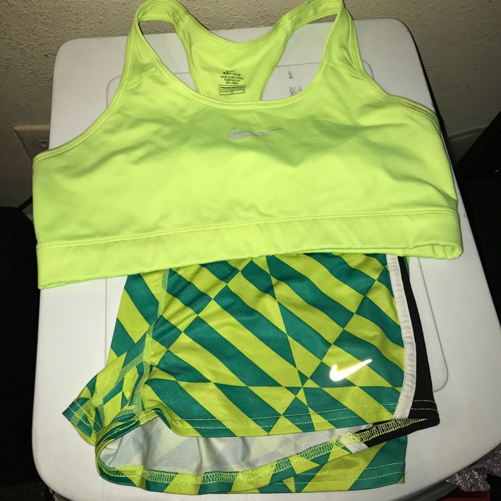 NIKE SET || Sports Bra & Shorts