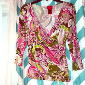 V Christina size small floral blouse