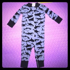 Zip up pajamas 6 to 9 months by Hanna Andersson