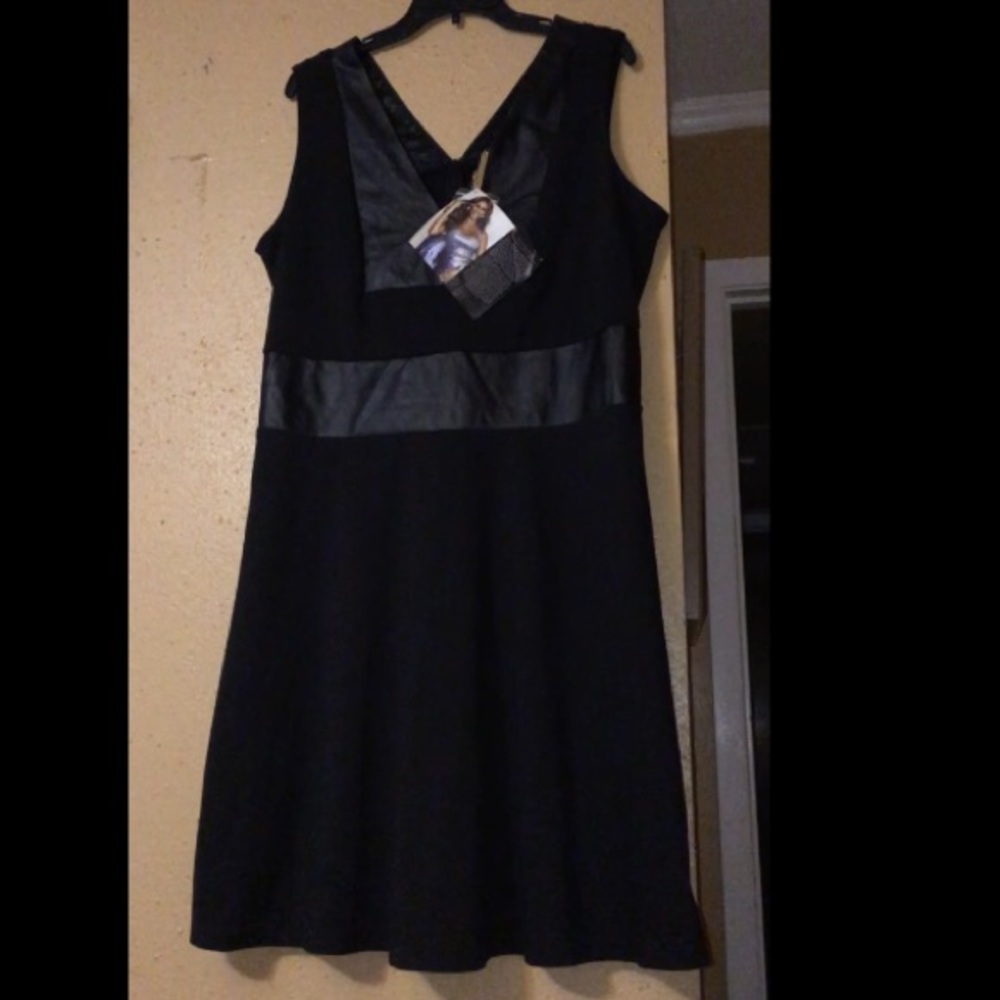 IMAN Beautiful dress.