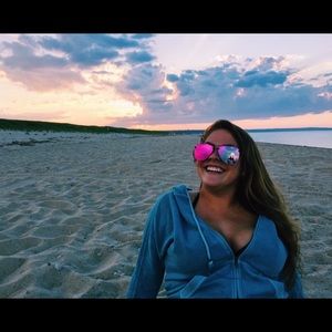 Meet your Posher, Michaela