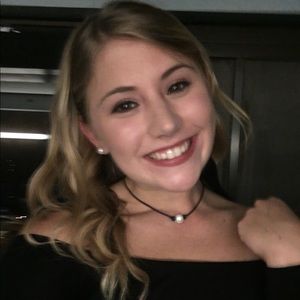 Meet your Posher, Abigail