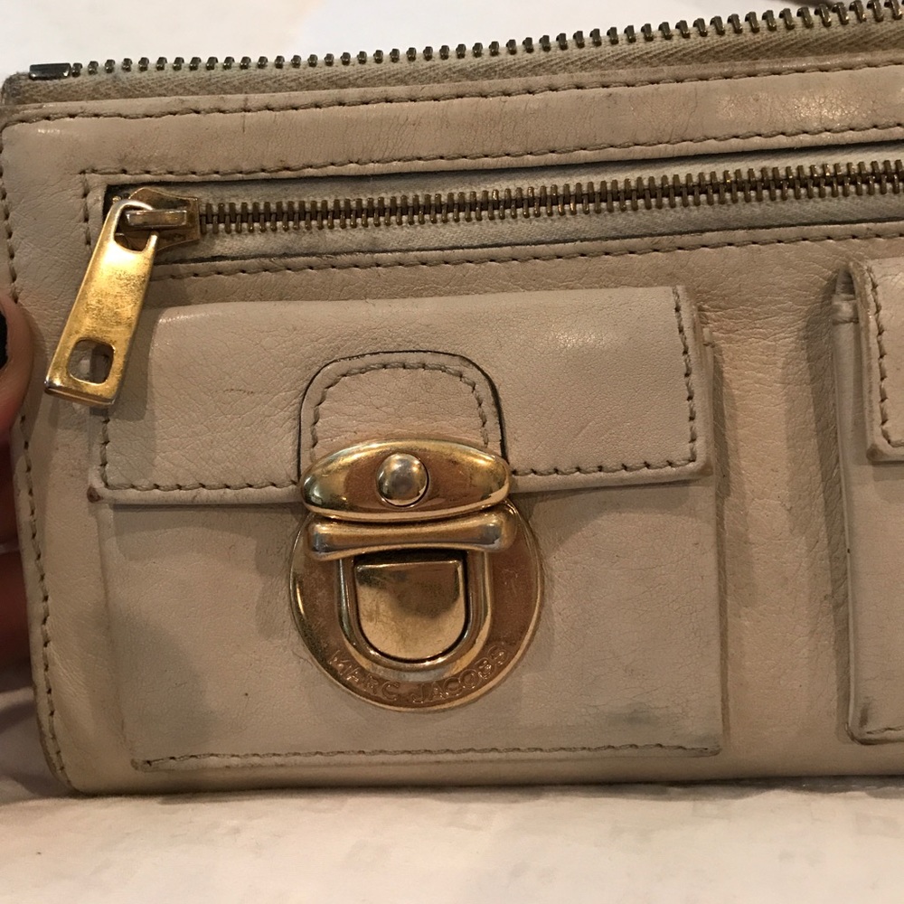 Wallet - Picture 2 of 4