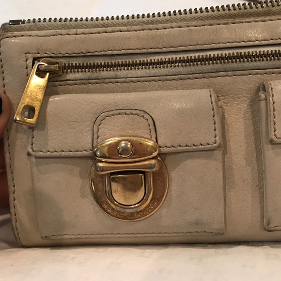 Wallet - Picture 2 of 4