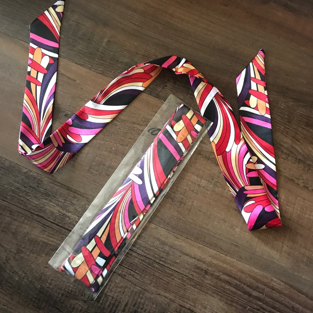 Red Multicolor Twillys - Picture 3 of 3