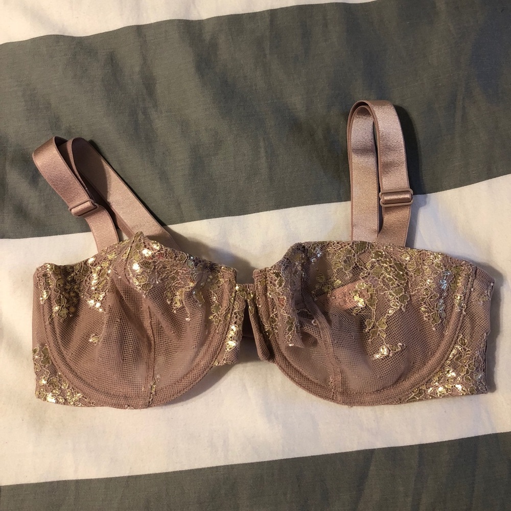 Victoria’s Secret shine lace balconet 34C BNWT