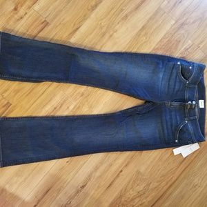 NWT= Hudson Signature Boot cut jeans =sz. 31