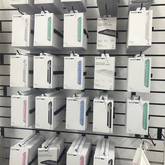 Tech 21 cases - Picture 1 of 1