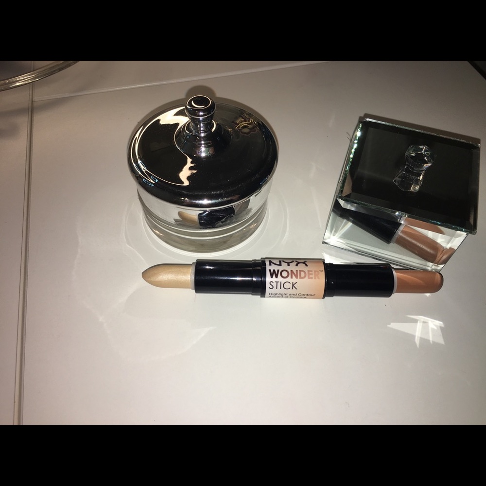 NYX wonder stick