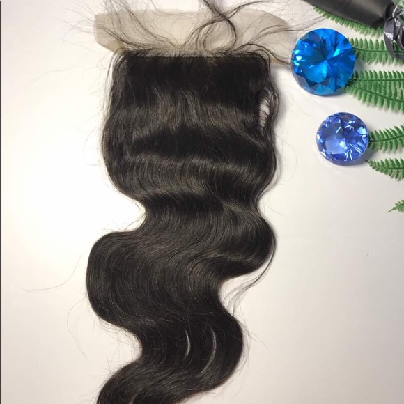 BUNDLES, FRONTALS & LACE CLOSURES main image 7