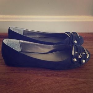 KENNETH COLE REACTION Navy Flats