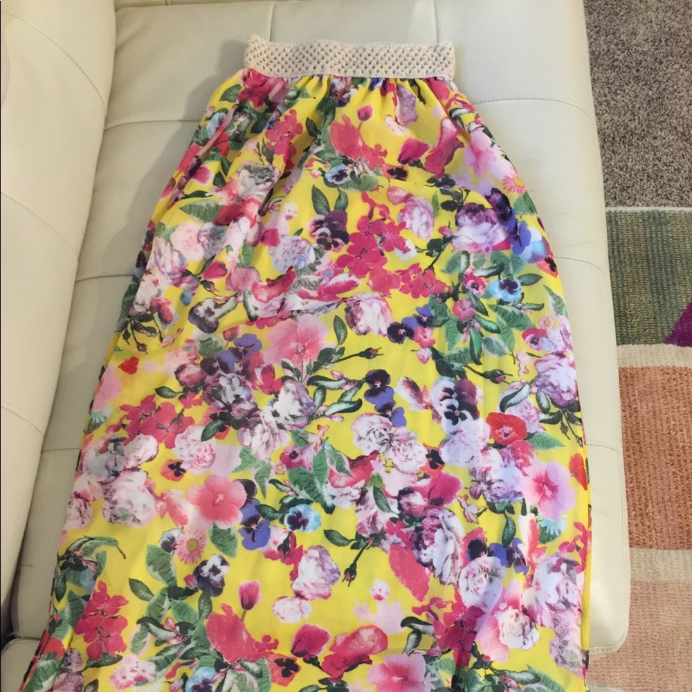 Maxi skirt