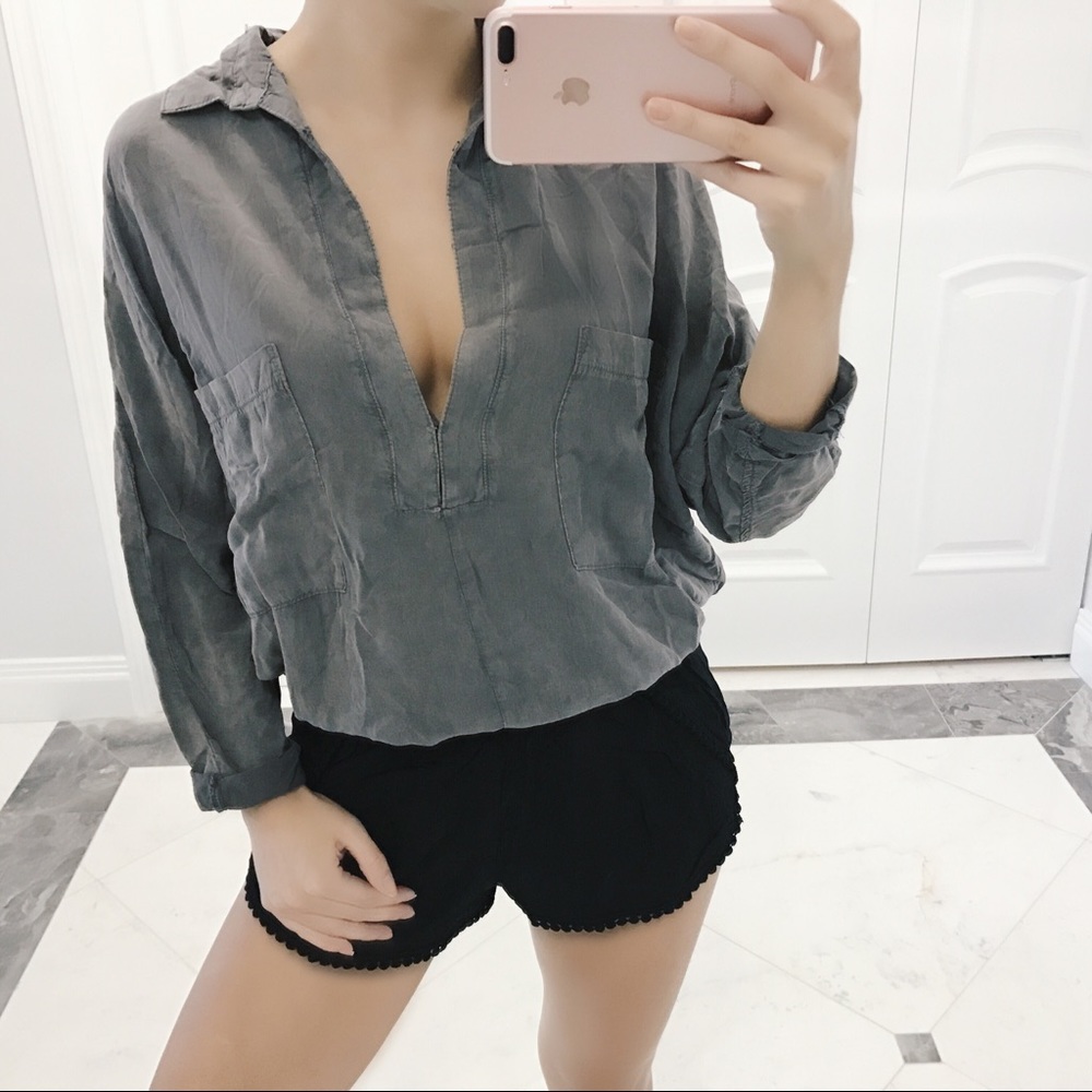 • Mariah Deep V Blouse • - Picture 5 of 5