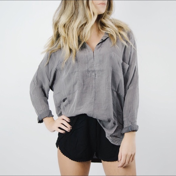 • Mariah Deep V Blouse • - Picture 4 of 5