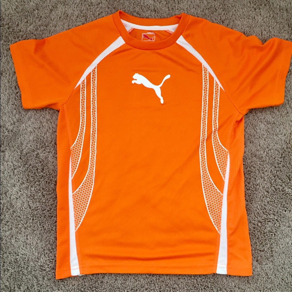 Boys Puma T-Shirt - Size Medium