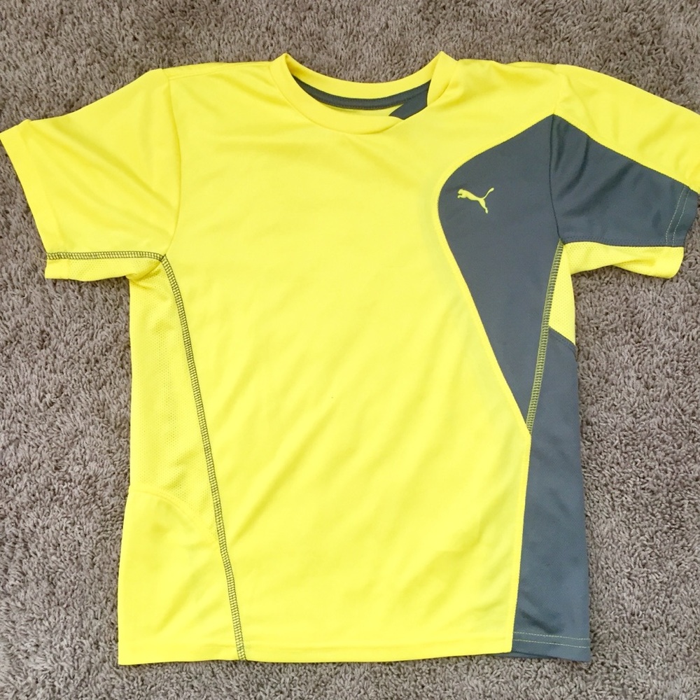 Boys Puma T-Shirt. Excellent Condition. Sz Medium