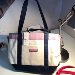 vineyard Vines classic tote