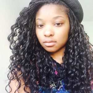 Meet your Posher, Ariana